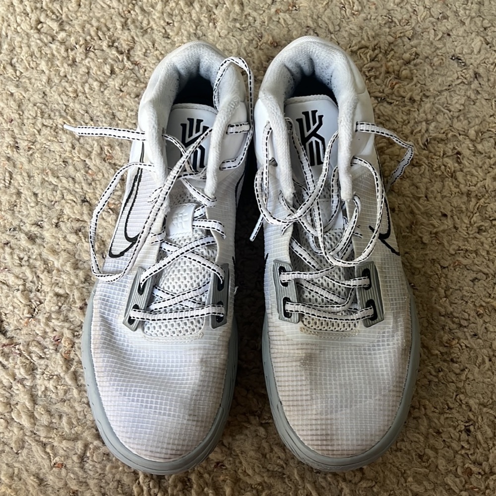 tenis nike kyrie irving flytrap 3